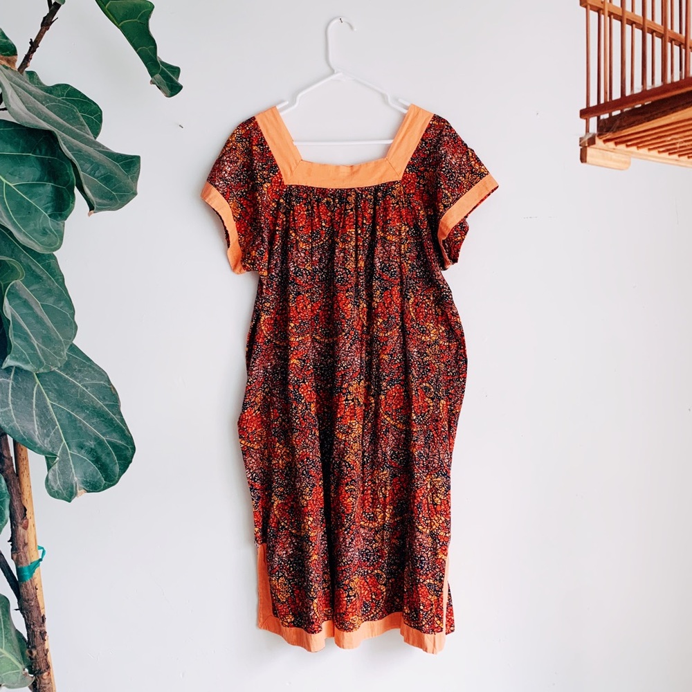 Vintage midi mumu dress with front pocket small